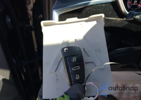 2020 Audi Q3 Premium Plus 45 Tfsi S Line Quattro Tiptronic z USA, uszkodzony, nr VIN WA1EECF3XL1106751